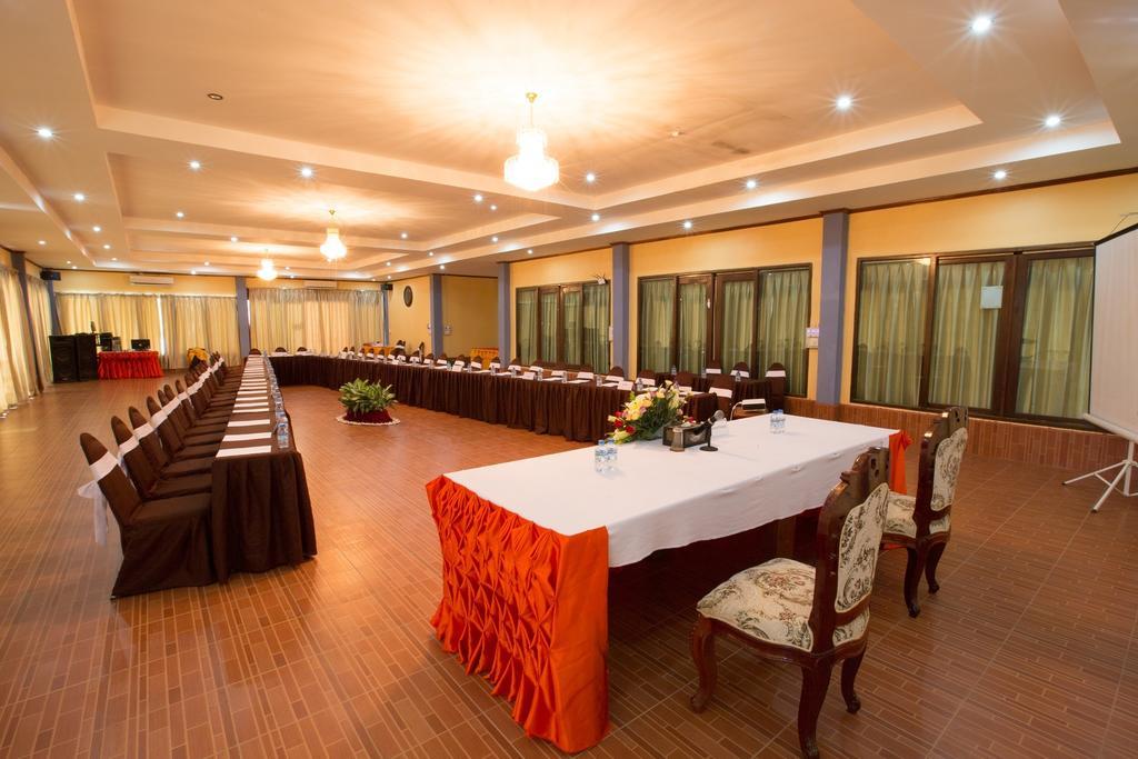 Thavisouk Riverside Hotel Vang Vieng Zewnętrze zdjęcie