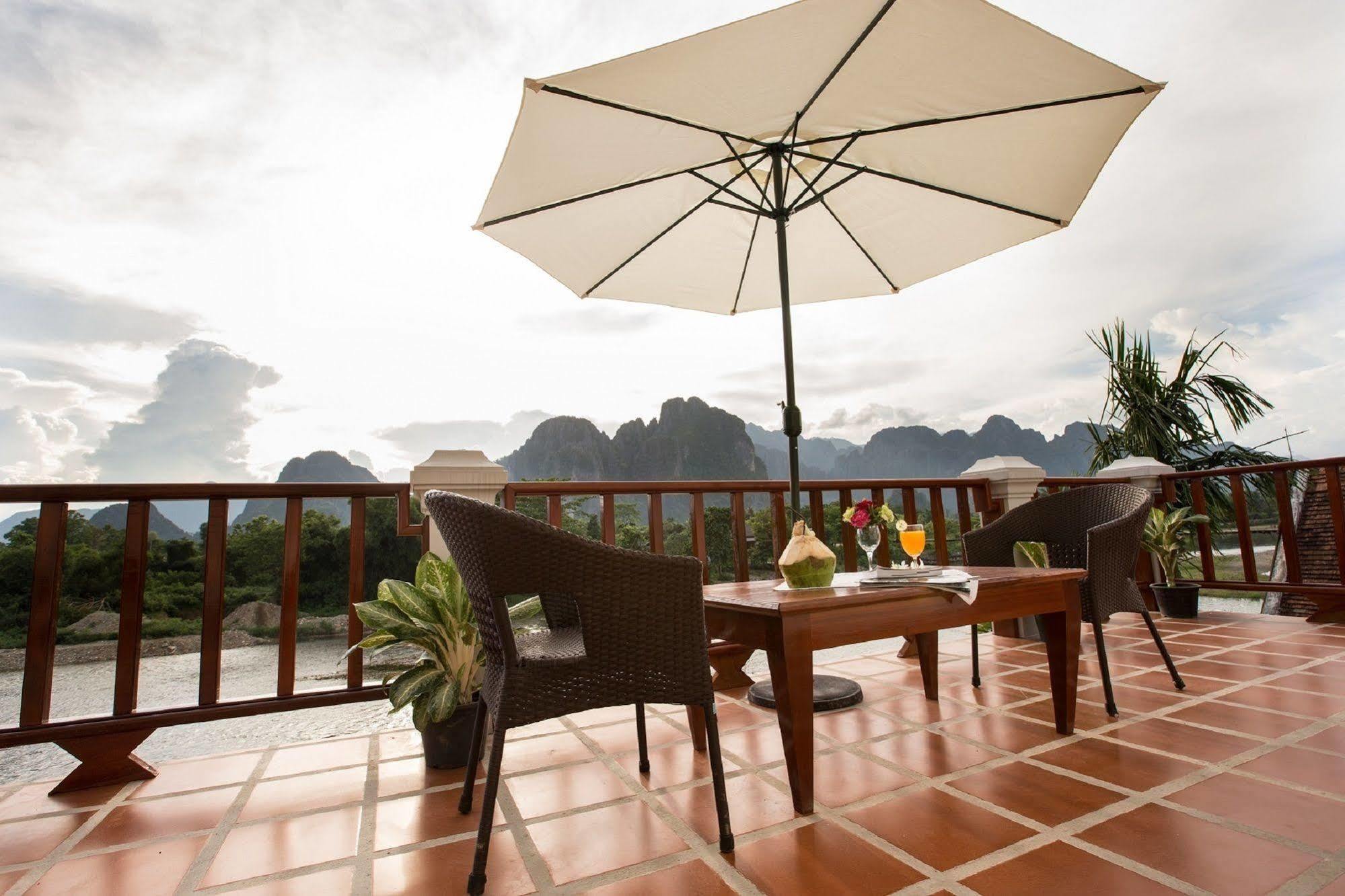 Thavisouk Riverside Hotel Vang Vieng Zewnętrze zdjęcie